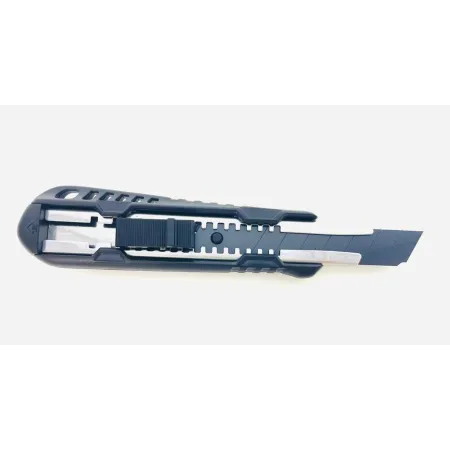 Cutter sk mass - 18 mm - black blade